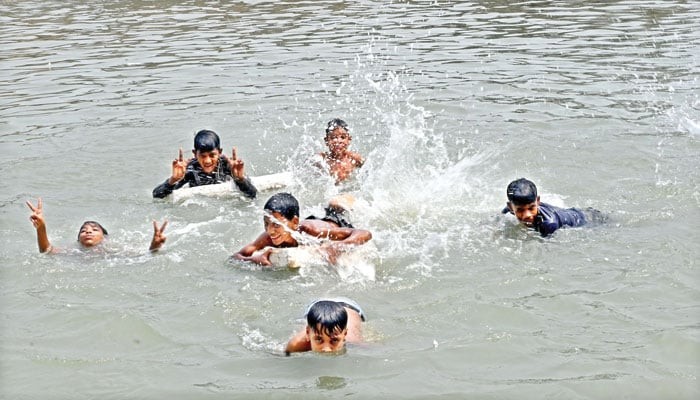 ৫৮ জেলায় বইছে তাপপ্রবাহ, আরও বিস্তারের শঙ্কা