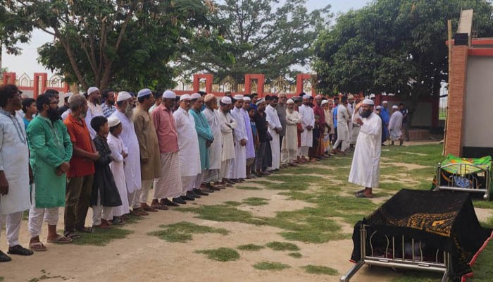 রাজশাহী নগর স্বেচ্ছাসেবক লীগ নেতার নানীর জানাজা অনুষ্ঠিত