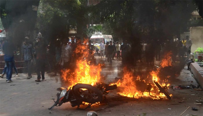 উত্তপ্ত সারা দেশ, সংঘর্ষে নিহত ৩০