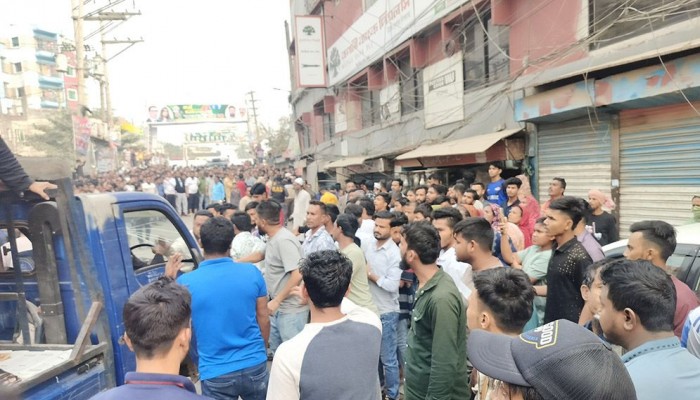 কেরানীগঞ্জে ব্যাংকে ডাকাত দলের হানা, গ্রাহকদের জিম্মি করে ১৫ লাখ দাবি