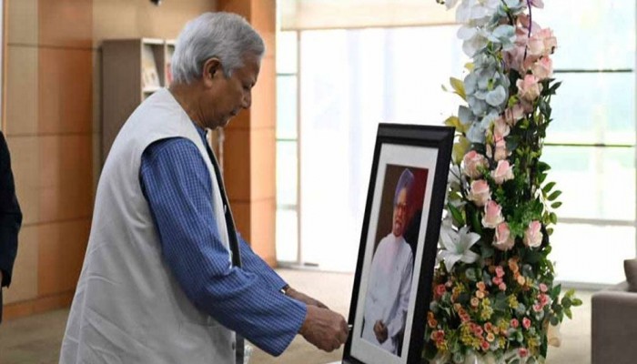 মনমোহনের প্রতি শ্রদ্ধা জানাতে ভারতীয় হাইকমিশনে প্রধান উপদেষ্টা