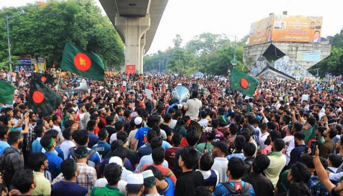 পুলিশ কর্মকর্তাদের শঙ্কা, এভাবে চললে মৃত্যু ঘটবে জুলাই বিপ্লবের