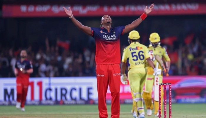 ১৭ বছরের কিশোরের তাণ্ডবের পরও চেন্নাইয়ের ২ রানের নাটকীয় হার