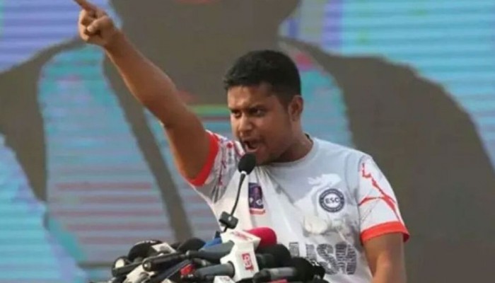 আ.লীগকে সুবিধা দেওয়ায় ইউনূস সরকারকে একহাত নিলেন হাসনাত