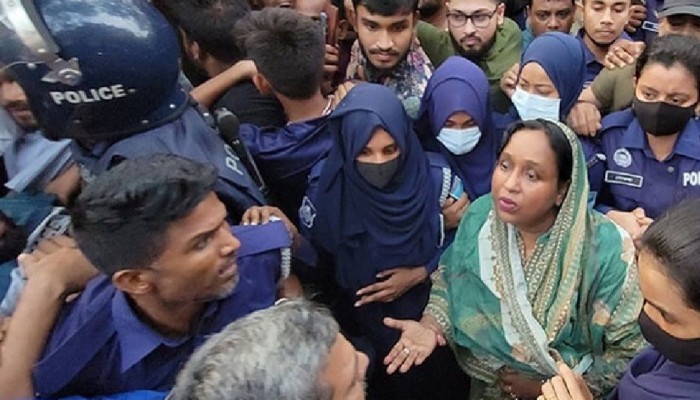 কাশিমপুর কেন্দ্রীয় কারাগারে আইভী