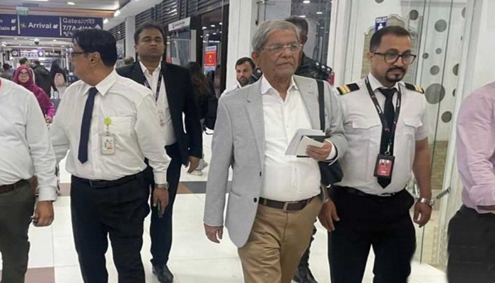 চোখের চিকিৎসায় থাইল্যান্ড গেলেন ফখরুল