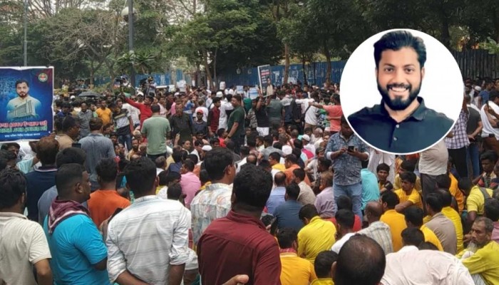 ইশরাককে মেয়র পদে বসানোর দাবিতে দ্বিতীয় দিনের মতো সড়কে অবস্থান