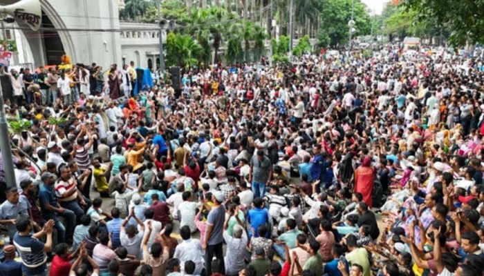 ঢাকা অচলের হুমকি ইশরাক সমর্থকদের