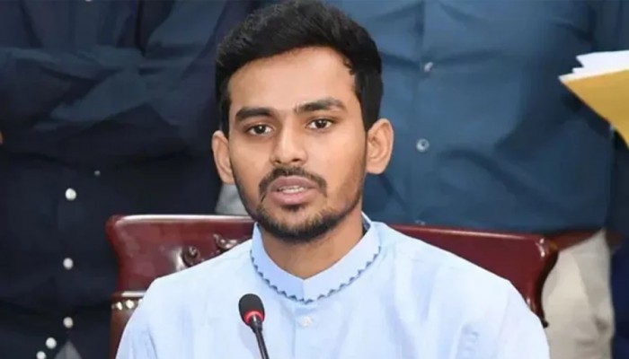 ভারতের বিধিনিষেধ আমাদের জন্যে আত্মনির্ভরশীলতার সুযোগ: উপদেষ্টা আসিফ মাহমুদ