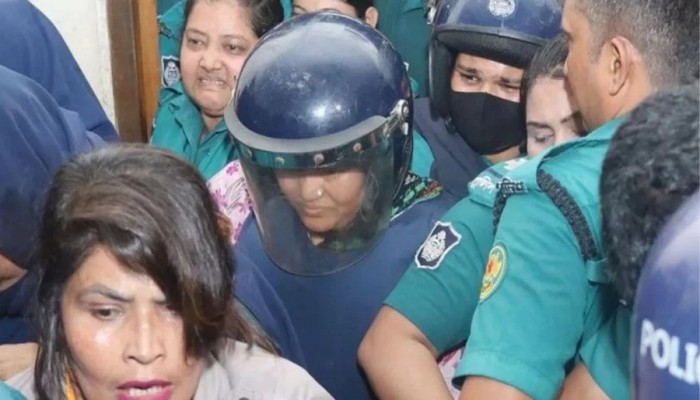 কণ্ঠশিল্পী মমতাজকে ৬ দিনের রিমান্ড
