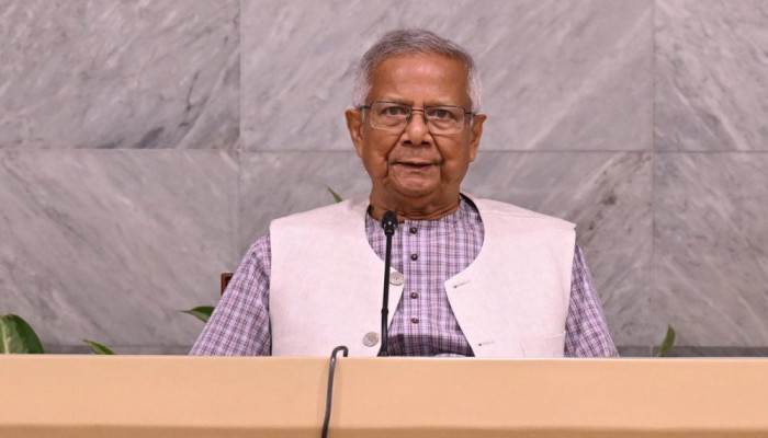 রাতে বিএনপি-জামায়াতের সঙ্গে বসছেন প্রধান উপদেষ্টা