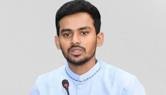 সরকারি অফিসে পার্টটাইম চাকরি দিতে চাই শিক্ষার্থীদের: উপদেষ্টা আসিফ মাহমুদ
