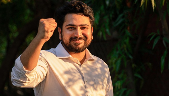 সরকার যদি উদ্যোগ না নেয়, আমরা বসে থাকব না : নাহিদ ইসলাম