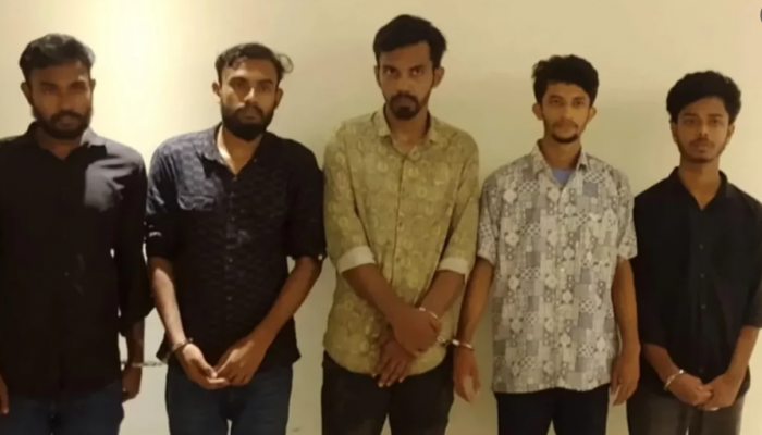 গুলশানে সমন্বয়ক পরিচয়ে চাঁদাবাজি, গ্রেপ্তার ৫