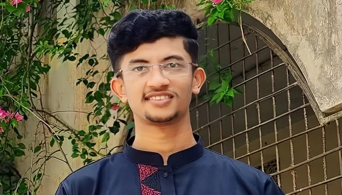 ‘সমন্বয়ক’ রিয়াদের বাসায় মিলেছে ২ কোটি ২৫ লাখ টাকার চেক