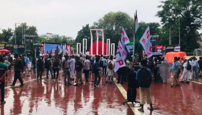 শহীদ মিনারে এনসিপির সমাবেশ, চলছে শেষ মুহূর্তের প্রস্তুতি
