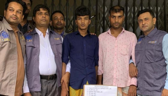 রাজশাহীতে কোল্ড স্টোরেজে ডাকাতির ঘটনায় ২ জন গ্রেফতার