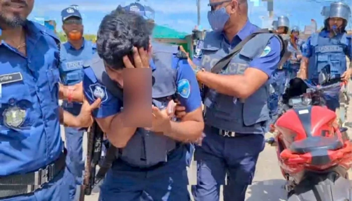 কক্সবাজারে দখল উচ্ছেদ অভিযানে এক পুলিশ সদস্য আহত, আটক ৪