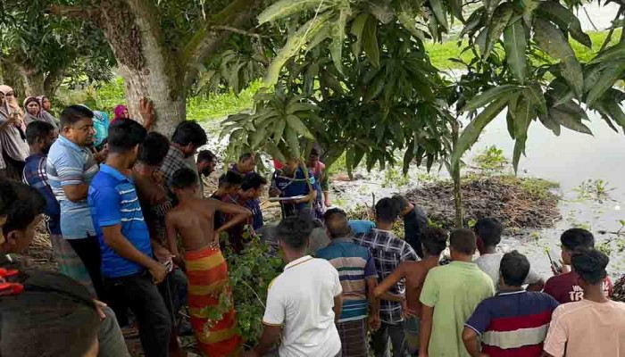 গোপালগঞ্জে রাস্তার পাশে পড়ে ছিল যুবকের নিথর দেহ