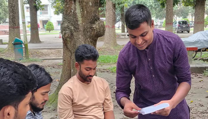 অচলাবস্থার পর পুরোদমে ক্লাস–পরীক্ষা শুরু, প্রচারমুখী রাকসুর প্রার্থীরা