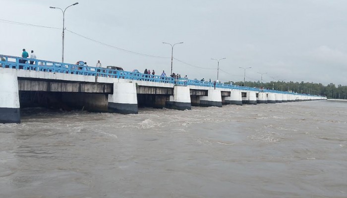 তিস্তার পানি বিপৎসীমার নিচে, বাড়ছে ভাঙন আতঙ্ক
