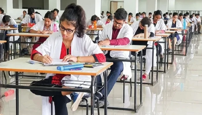 এমবিবিএস ভর্তি পরীক্ষা ১২ ডিসেম্বর