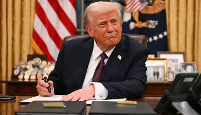 চীনের ওপর ১০০% শুল্ক আরোপের ঘোষণা ট্রাম্পের