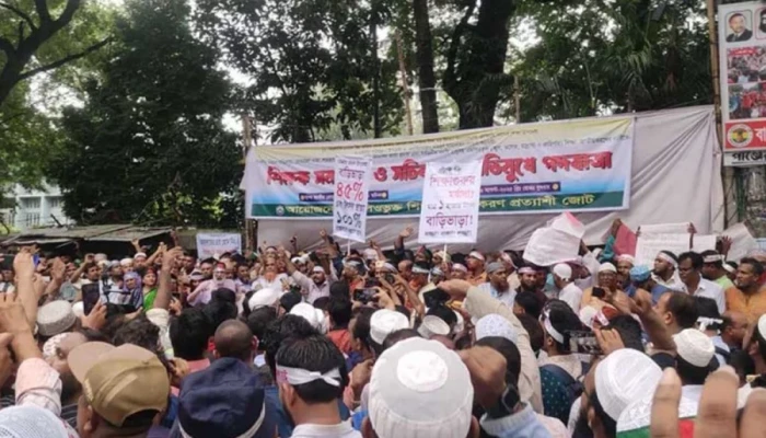 প্রজ্ঞাপন প্রত্যাখান, আন্দোলন চালিয়ে যাবেন এমপিওভুক্ত শিক্ষকরা