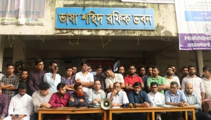 জবিতে ছাত্রদল নেতা হত্যা: ‘ত্রিভুজ প্রেমের গল্প’ নিয়ে প্রশ্ন জোবায়েদের শিক্ষকের