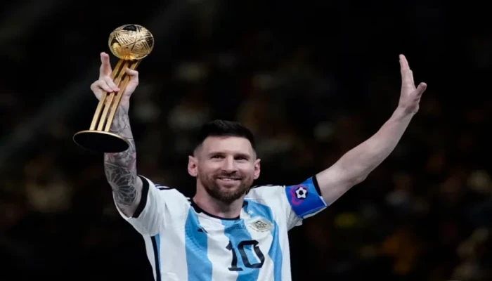 আর্জেন্টিনার জার্সিতে ২০২৬ বিশ্বকাপ খেলতে চান মেসিকে