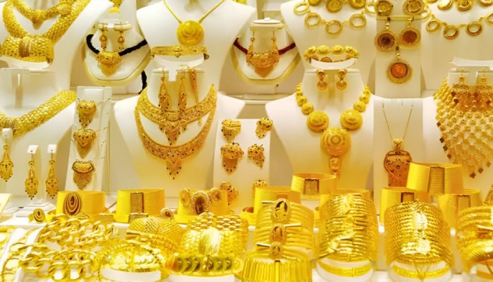 আজ যে দামে বিক্রি হচ্ছে স্বর্ণ