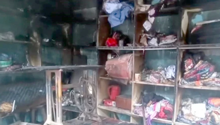 ব্রাহ্মণবাড়িয়ার মেড্ডা বাজারে আগুন, ১১ দোকান পুড়ে ছাই