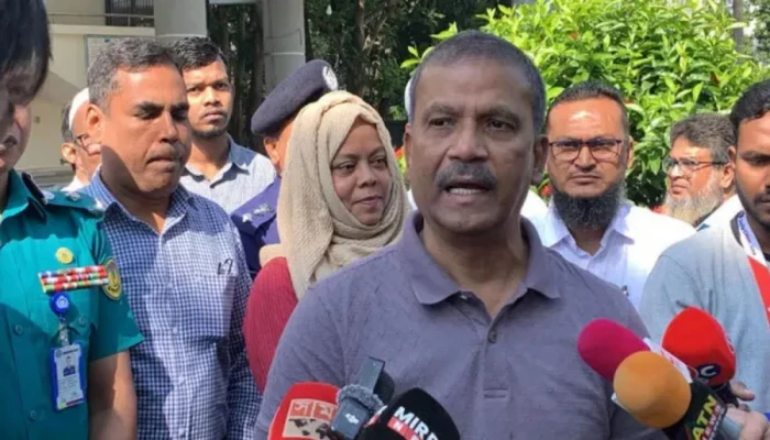 নির্বাচন নিয়ে কথা বলতে আসিনি: আসিফ নজরুল