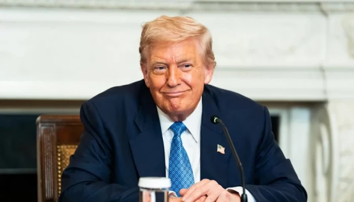 পাল্টা শুল্ক থেকে অর্জিত অর্থের লভ্যাংশ জনগণকে দেবেন ট্রাম্প