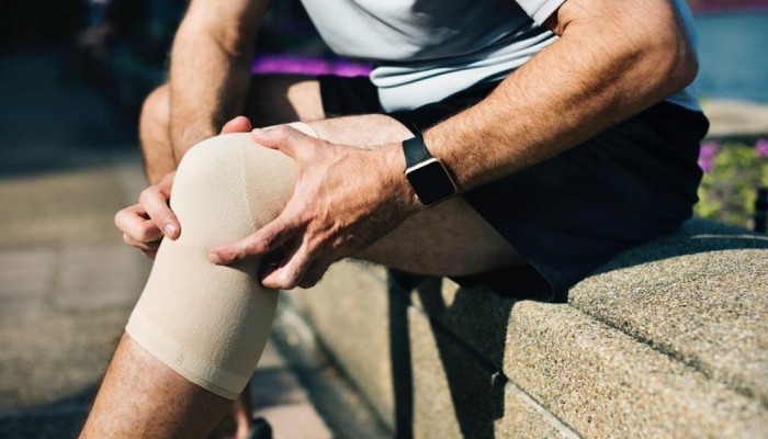 শীতে বাড়ে হাঁটু–কোমরের ব্যথা, সহজ উপায়ে মিলতে পারে আরাম