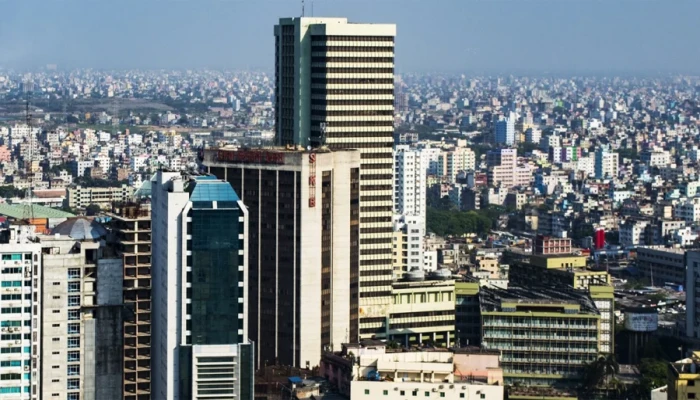 ঢাকায় দুর্বল ভিত্তির ওপরে ২১ লাখ ভবন