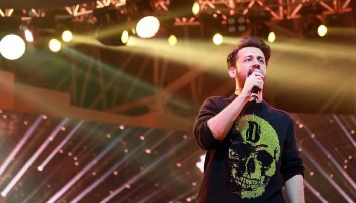 ঢাকায় আসছেন আতিফ আসলাম, ডিসেম্বরেই দুই কনসার্ট