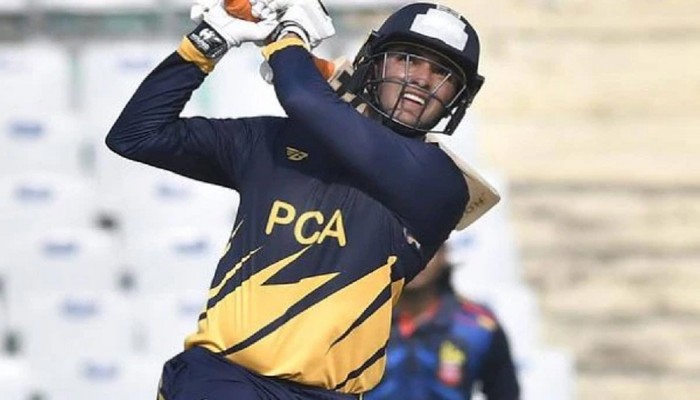 ১৬ ছক্কার সেঞ্চুরিতে এবার রেকর্ড বুক তছনছ করলেন অভিষেক