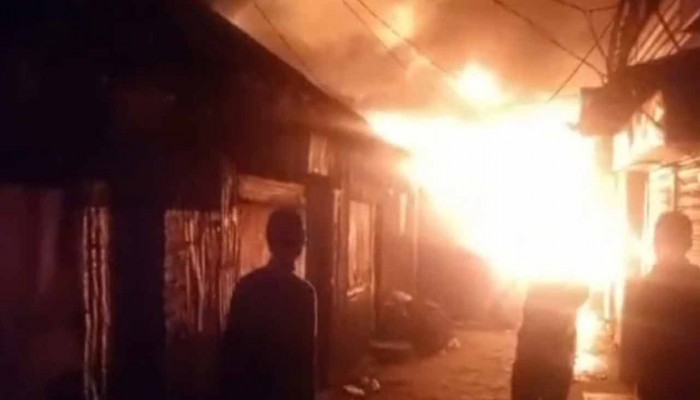 কিশোরগঞ্জের ইটনার জয়সিদ্ধি বাজারে অগ্নিকাণ্ড, দগ্ধ ১