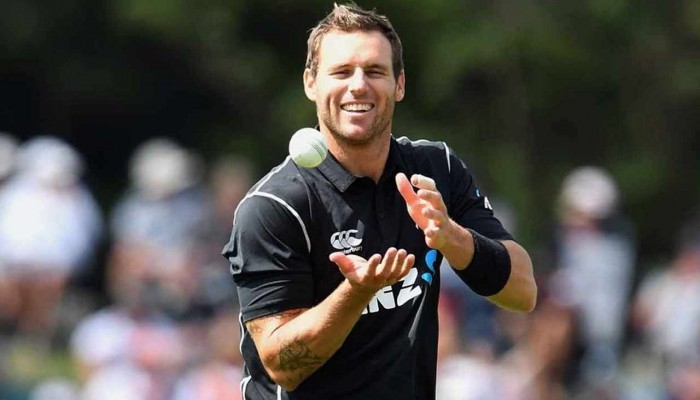 সব ধরনের ক্রিকেট থেকে অবসরের ঘোষণা দিয়েছেন ব্রেসওয়েল