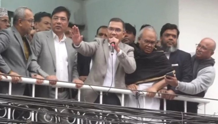 আসুন, দেশটাকে নতুন করে গড়ে তোলার চেষ্টা করি : তারেক রহমান