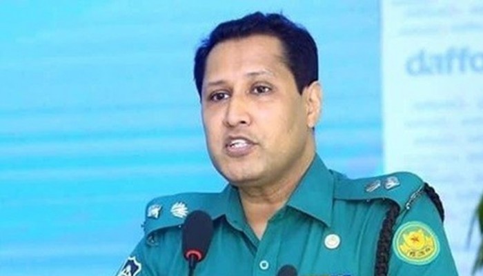 স্ত্রীসহ বিপ্লব কুমারের ব্যাংক হিসাব ফ্রিজ করার নির্দেশ