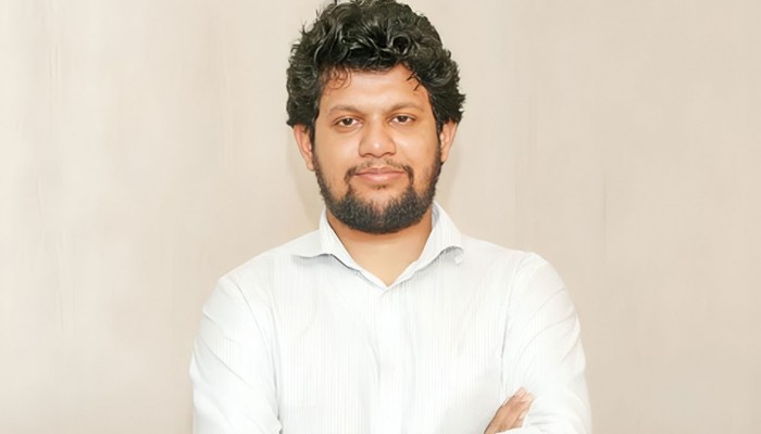 নতুন করে শুরুর সম্ভাবনা নিয়ে আলোচনা করতে চাই : মাহফুজ আলম