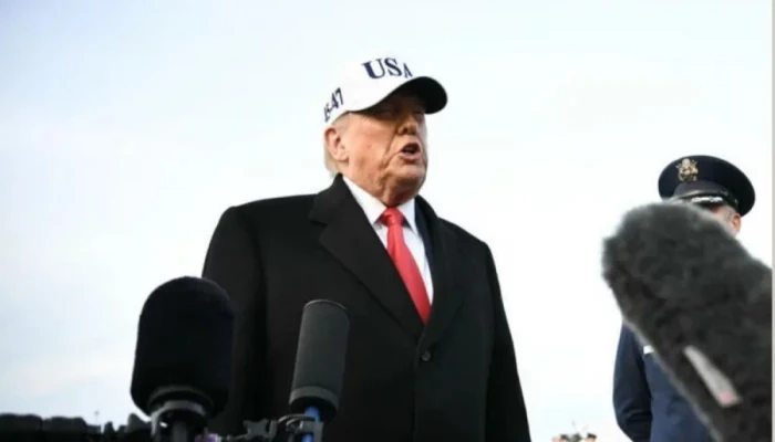 ইরানে বিক্ষোভকারীদের ফাঁসি দিলে ‘খুবই কঠোর’ পদক্ষেপ নেওয়া হবে: ট্রাম্প