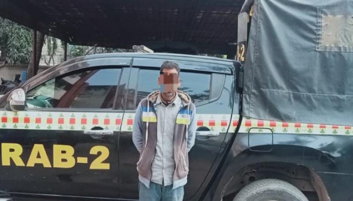 চারঘাটে চাঞ্চল্যকর হ’ত্যা মামলার আসামি ঢাকা থেকে গ্রেপ্তার