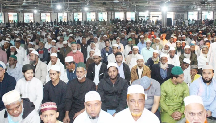 চট্টগ্রাম কাগতিয়া আলিয়া গাউছুল আজম দরবার শরিফে লাখো মুসল্লির ঢল