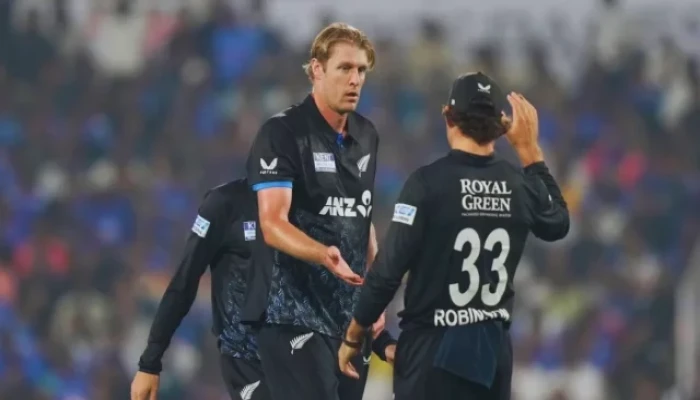 বিশ্বকাপের আগমুহূর্তে নিউজিল্যান্ডের তারকা ক্রিকেটার অ্যাডাম মিলনের ইনজুরি