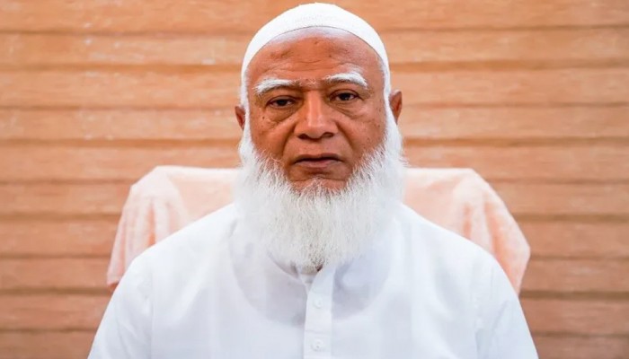 দুর্নীতিবাজ চাঁদাবাজদের লাল কার্ড দেখাতে হবে