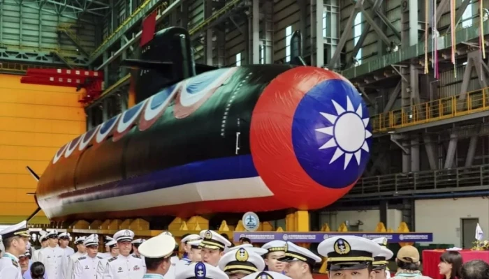 নিজেদের তৈরি সাবমেরিনের ট্রায়াল সম্পন্ন তাইওয়ানের