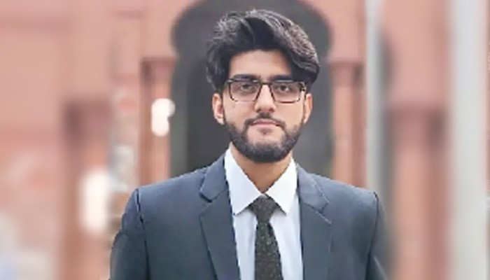 ঢাবিতে প্রথম হওয়া অনন্যের মরদেহ উদ্ধার